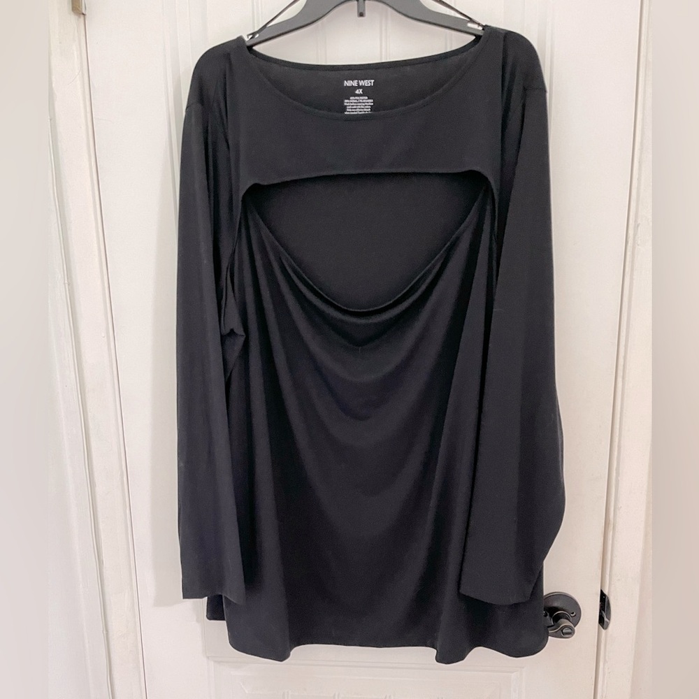 NET- Plus size Nine West cut out shirt size 4X